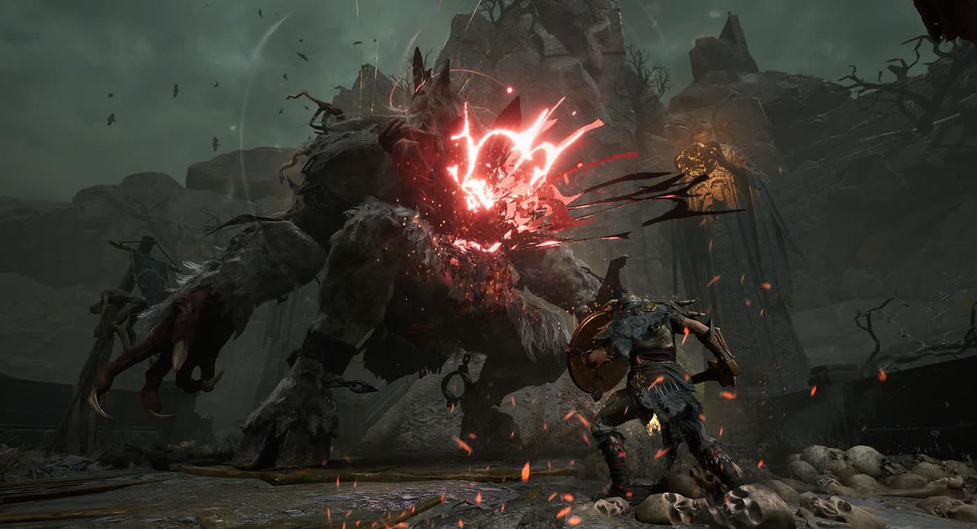A Mist Lord bearing down on a hunter